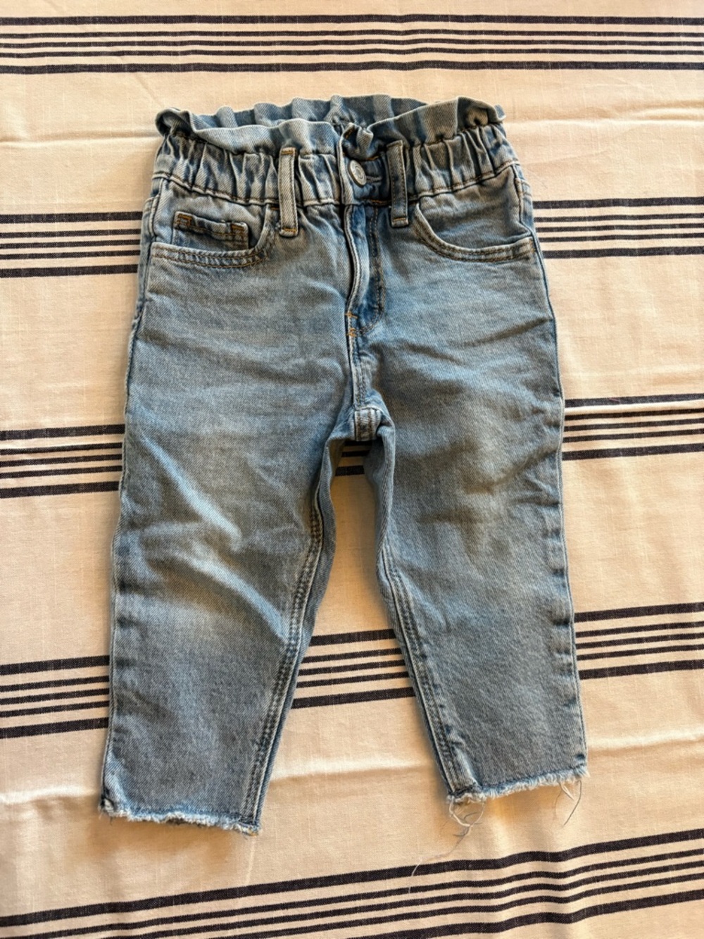 GAP Kids Light Blue Denim Pull-On Jeans with Frayed Hem